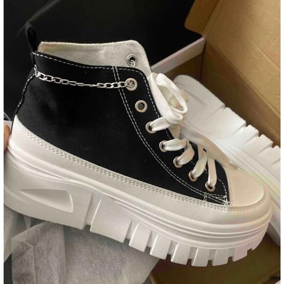 Women’s sneakers - Picture 3 of 3